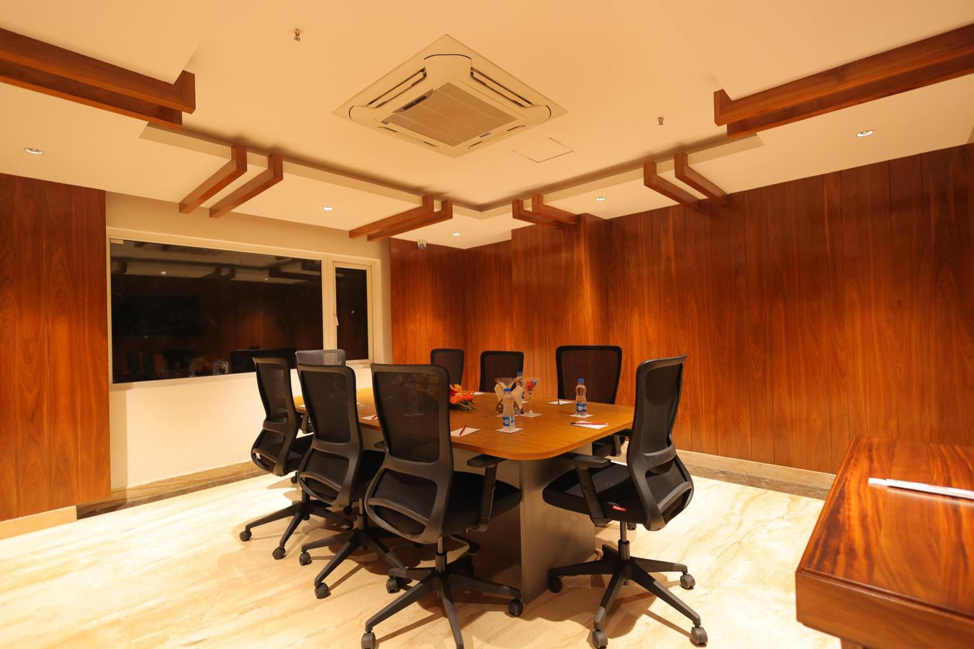 Icon Grand Hotel By Bhagini Bangalore Dış mekan fotoğraf