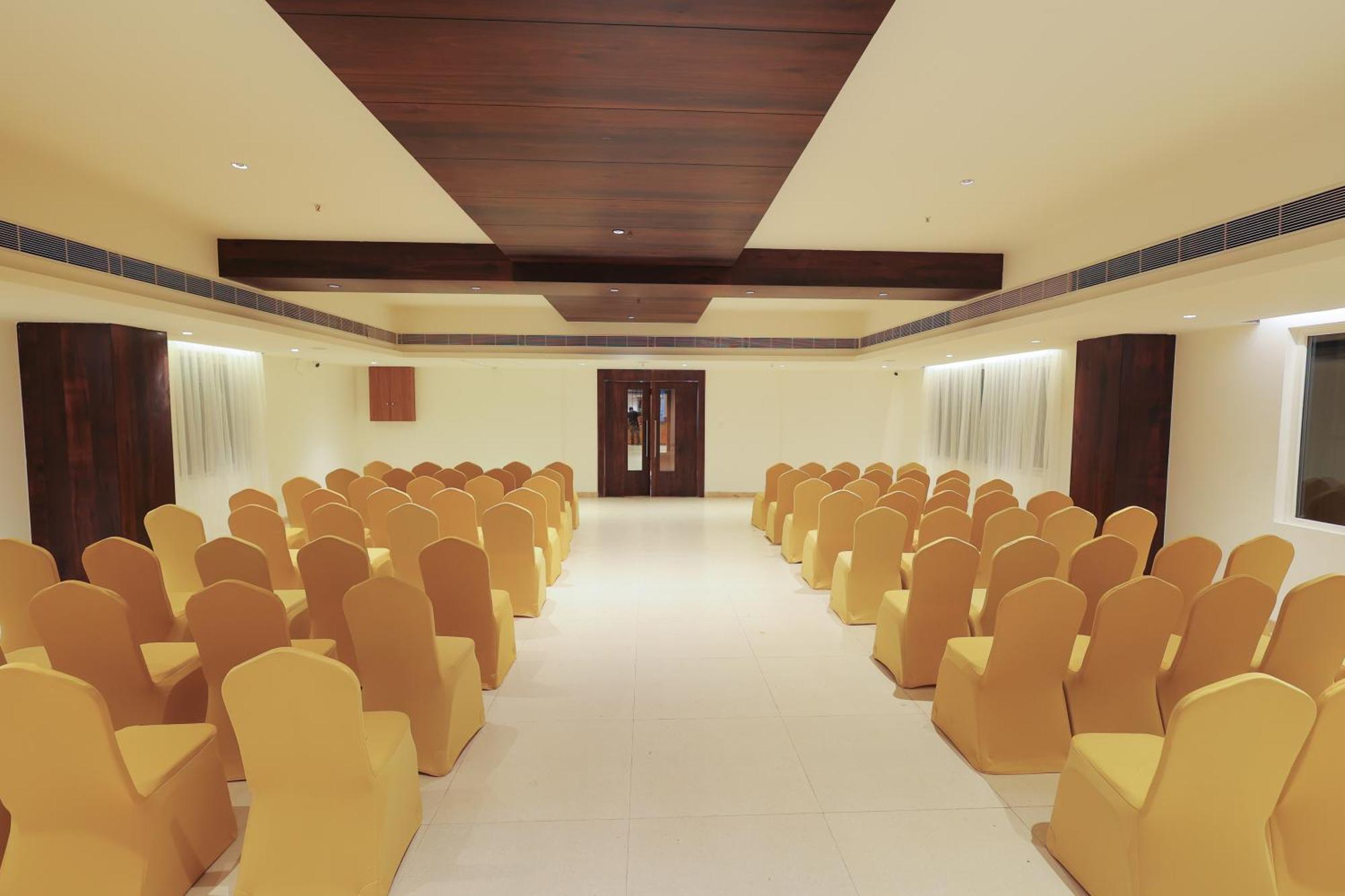 Icon Grand Hotel By Bhagini Bangalore Dış mekan fotoğraf