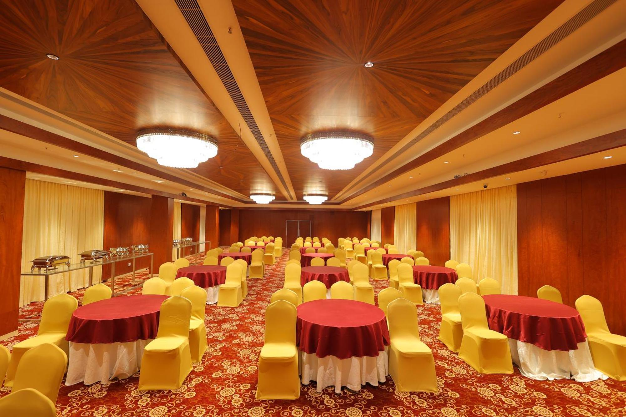 Icon Grand Hotel By Bhagini Bangalore Dış mekan fotoğraf