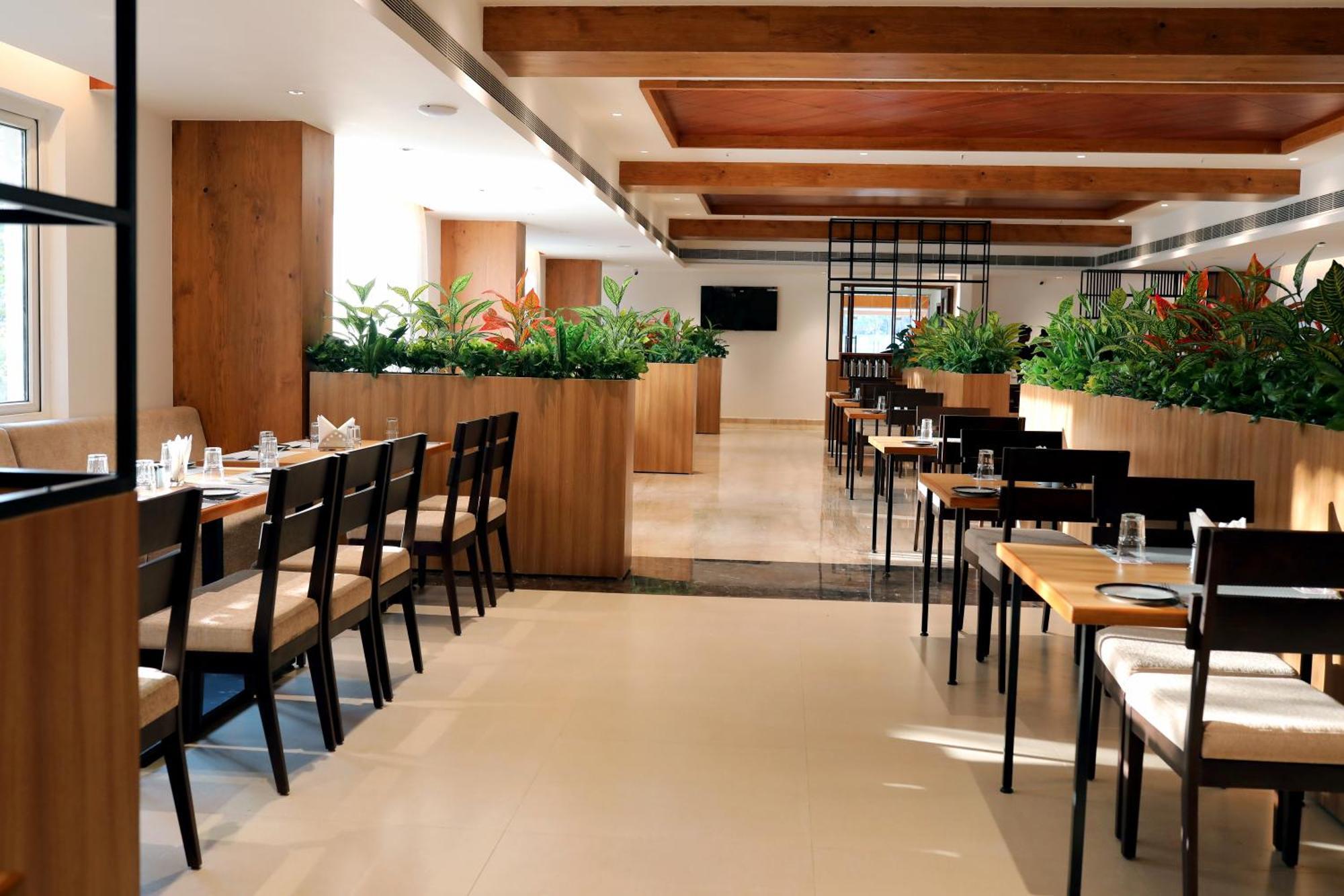 Icon Grand Hotel By Bhagini Bangalore Dış mekan fotoğraf