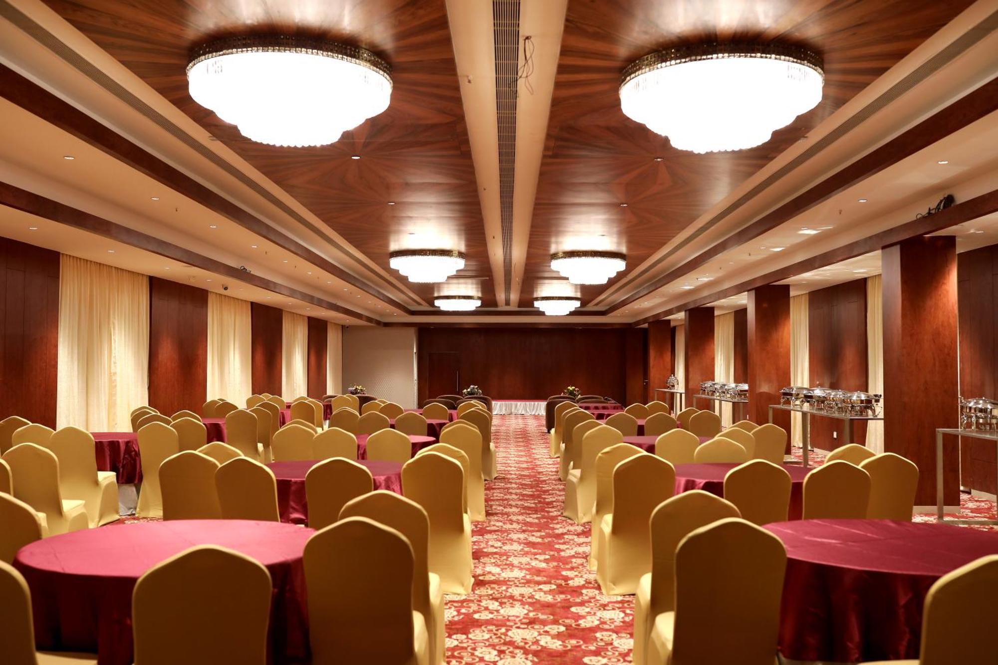 Icon Grand Hotel By Bhagini Bangalore Dış mekan fotoğraf