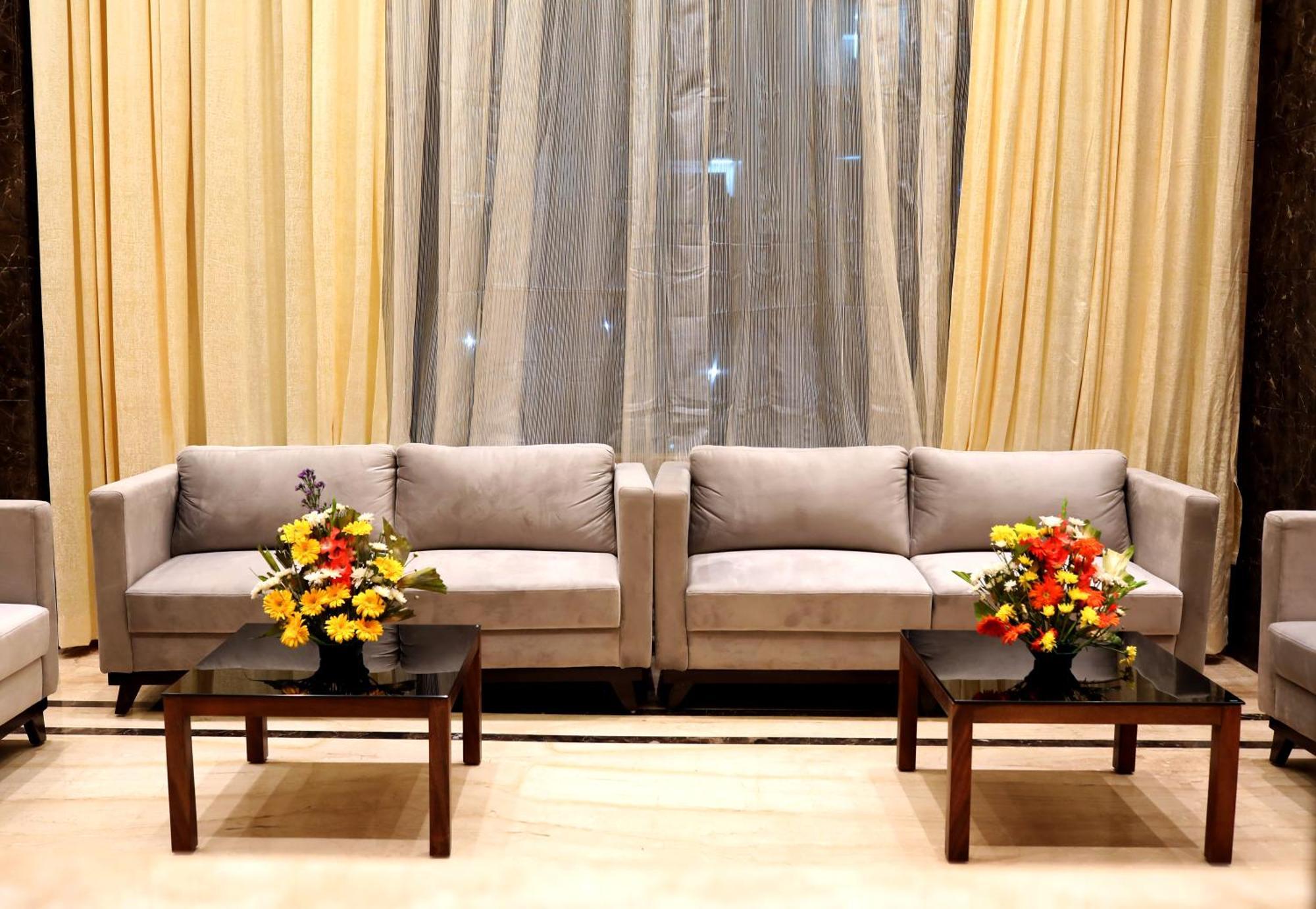 Icon Grand Hotel By Bhagini Bangalore Dış mekan fotoğraf