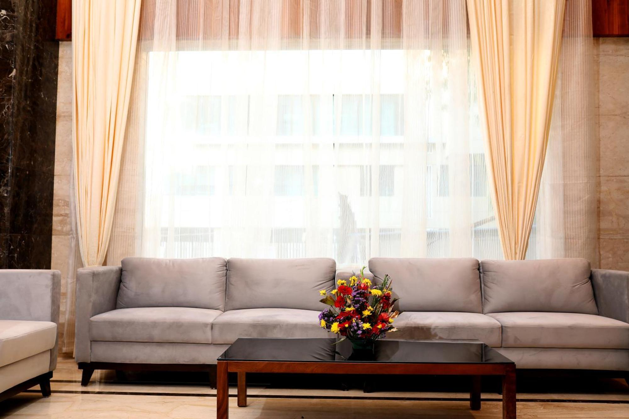 Icon Grand Hotel By Bhagini Bangalore Dış mekan fotoğraf