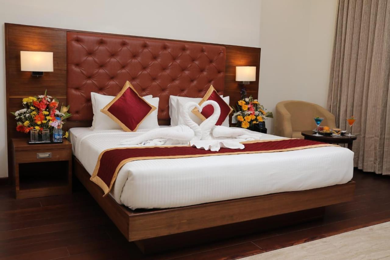 Icon Grand Hotel By Bhagini Bangalore Dış mekan fotoğraf