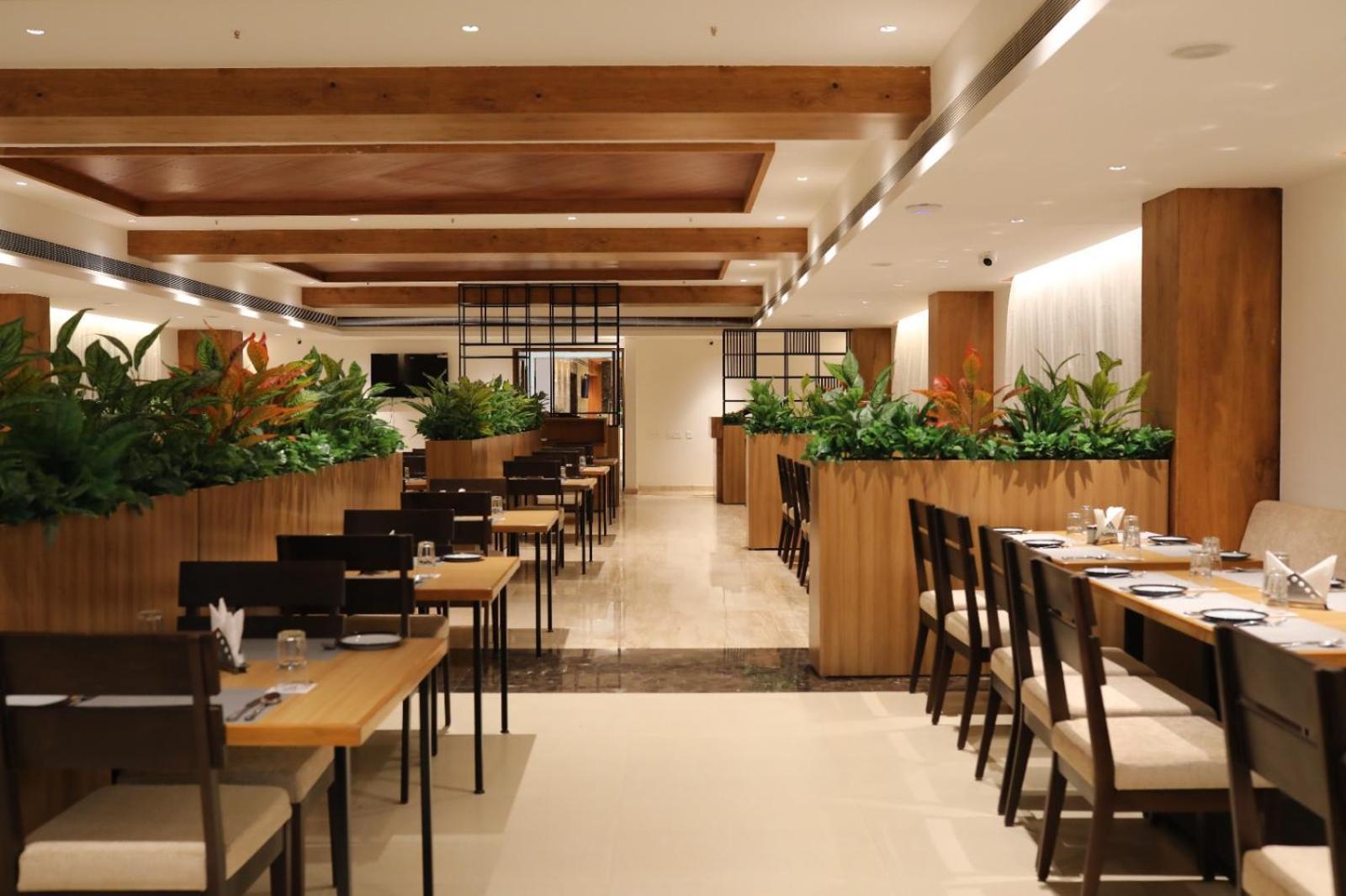 Icon Grand Hotel By Bhagini Bangalore Dış mekan fotoğraf
